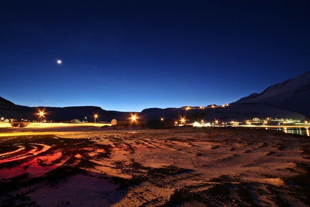 Guesthouse Gamla Ísafjörður Kültér fotó